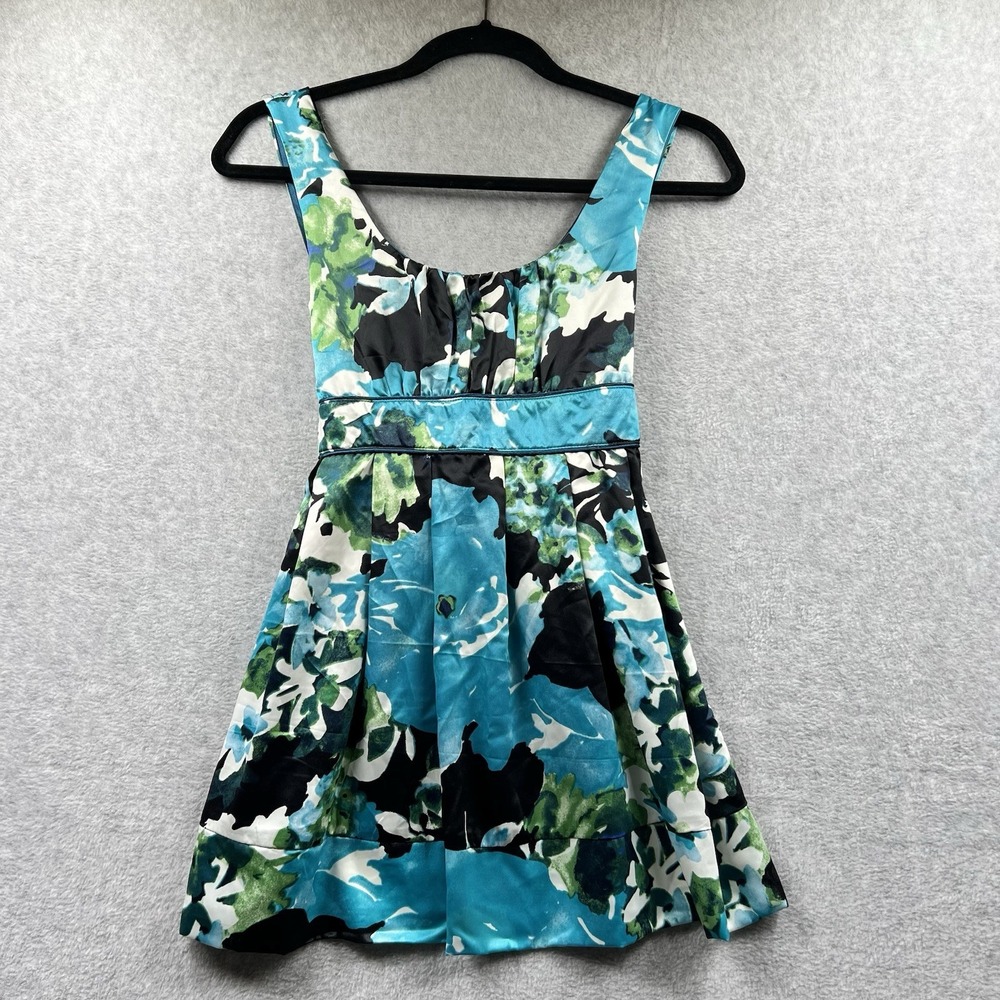 Y2K Forever 21 Small Floral Print Tie Back Babydoll Top Empire Waist